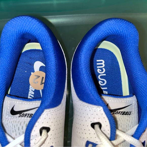 Nike Hyperdiamond 4 Elite Women's Softball Cleats - NWOB Sz 12 - Picture 6 of 6